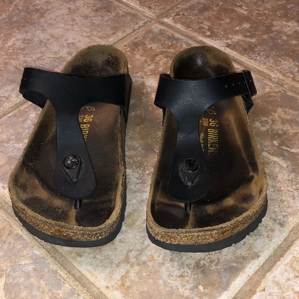 Black Birckenstocks